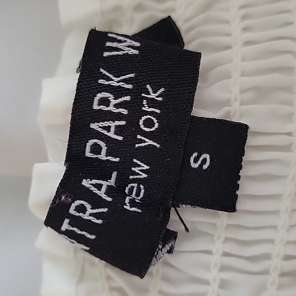 CENTRAL PARK WEST Off-The-Shoulder Blouse Small - Picture 4 of 10